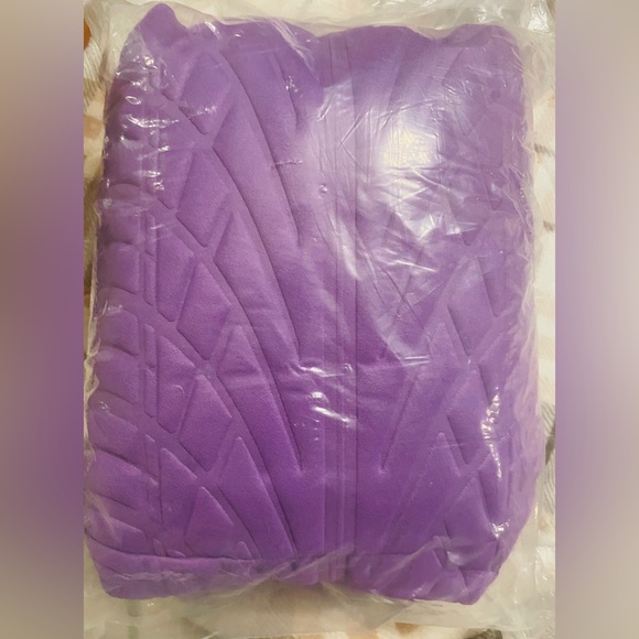 NWT 5 Auto Seat-cover Set- Full Equipped with Directions, Hardware & all 5 Seats - Picture 13 of 15